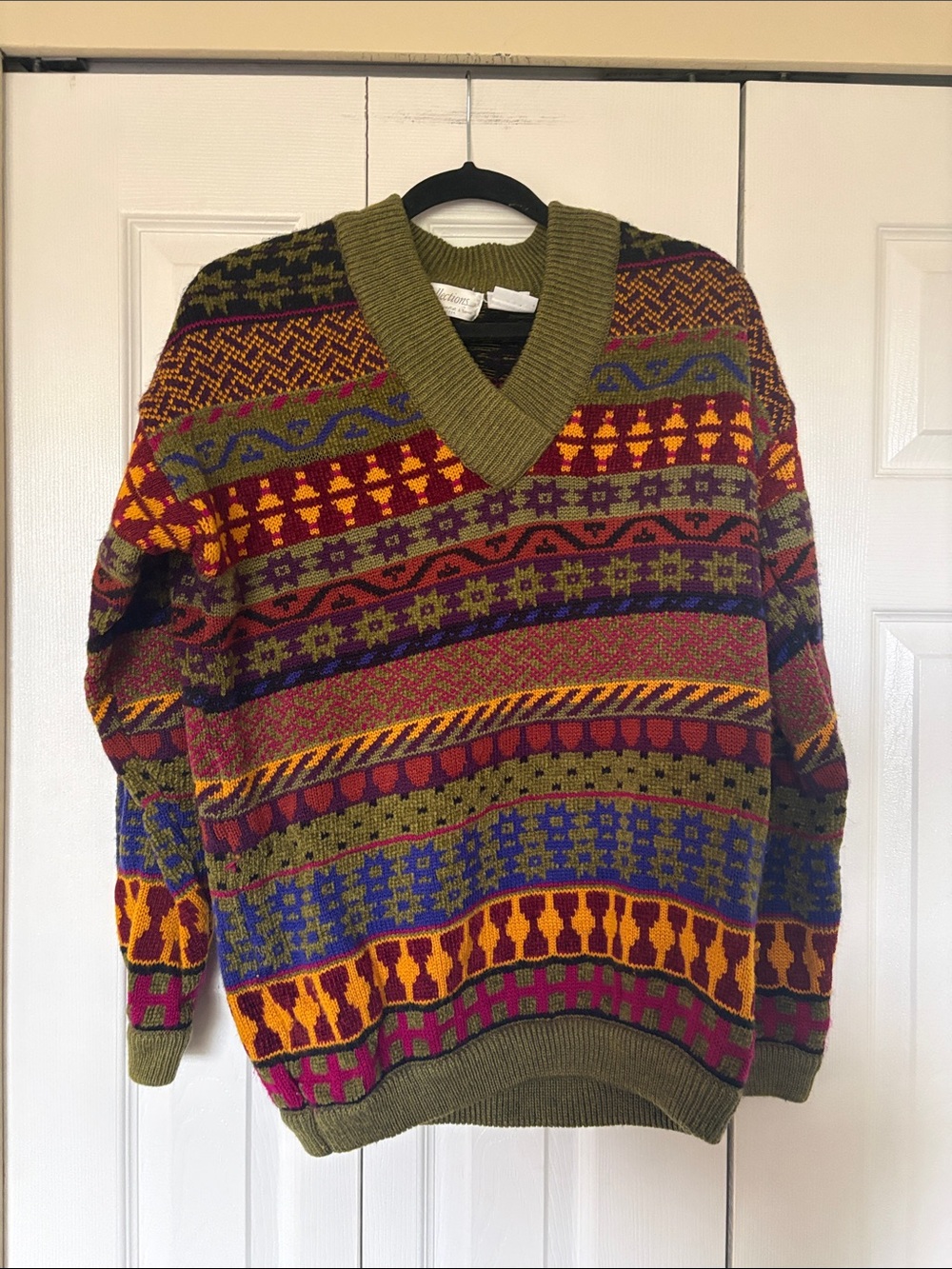 Vintage Collections Co. Colorful Geometric Fair Isle V-Neck Sweater Size L
